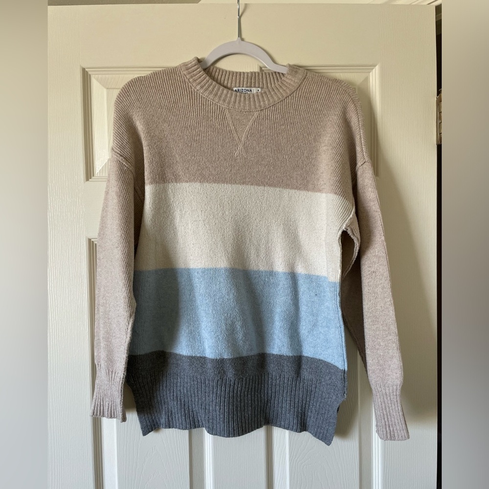 MULTI COLORED SWEATER